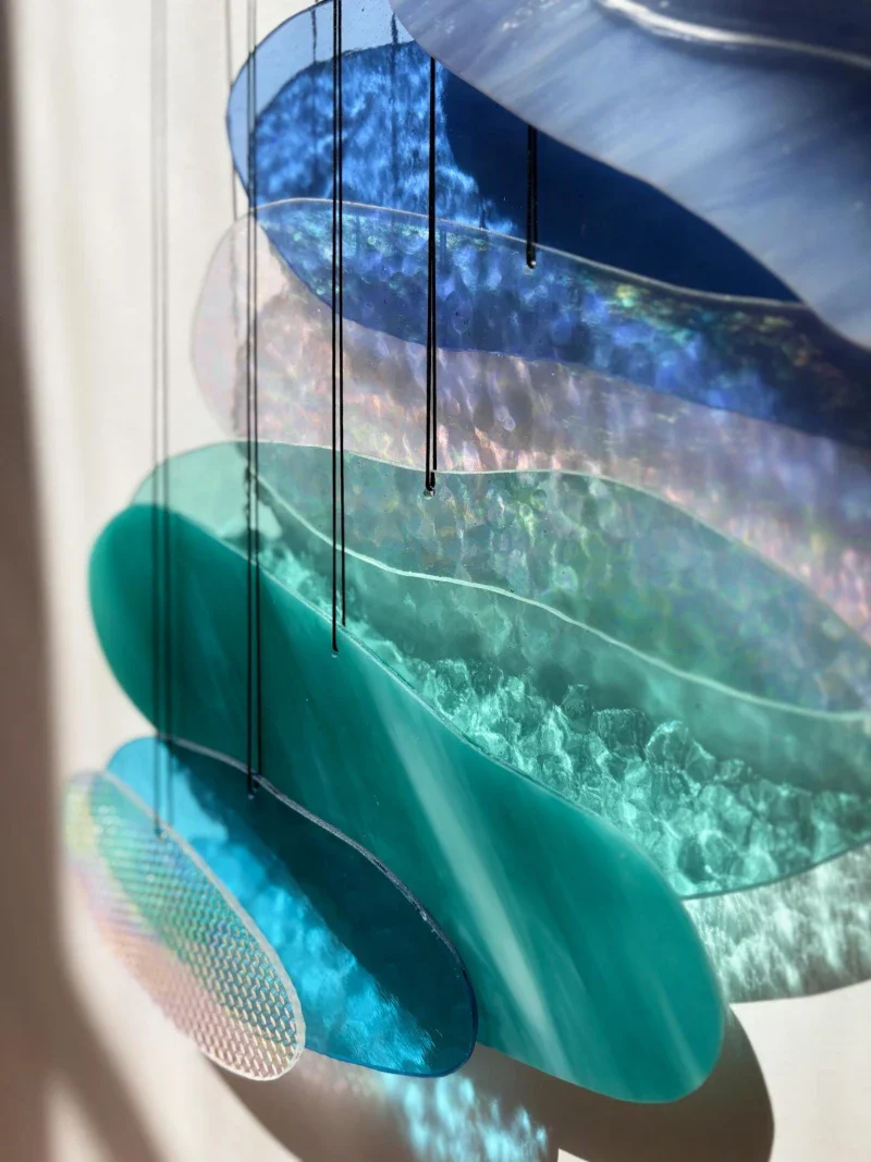 Attrape soleil en verre inspirée de l'eau - Fait main - Image 8