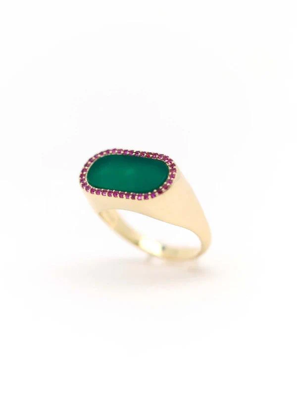 Bague dorée avec une pierre onyx vert - Ernestine - Image 2