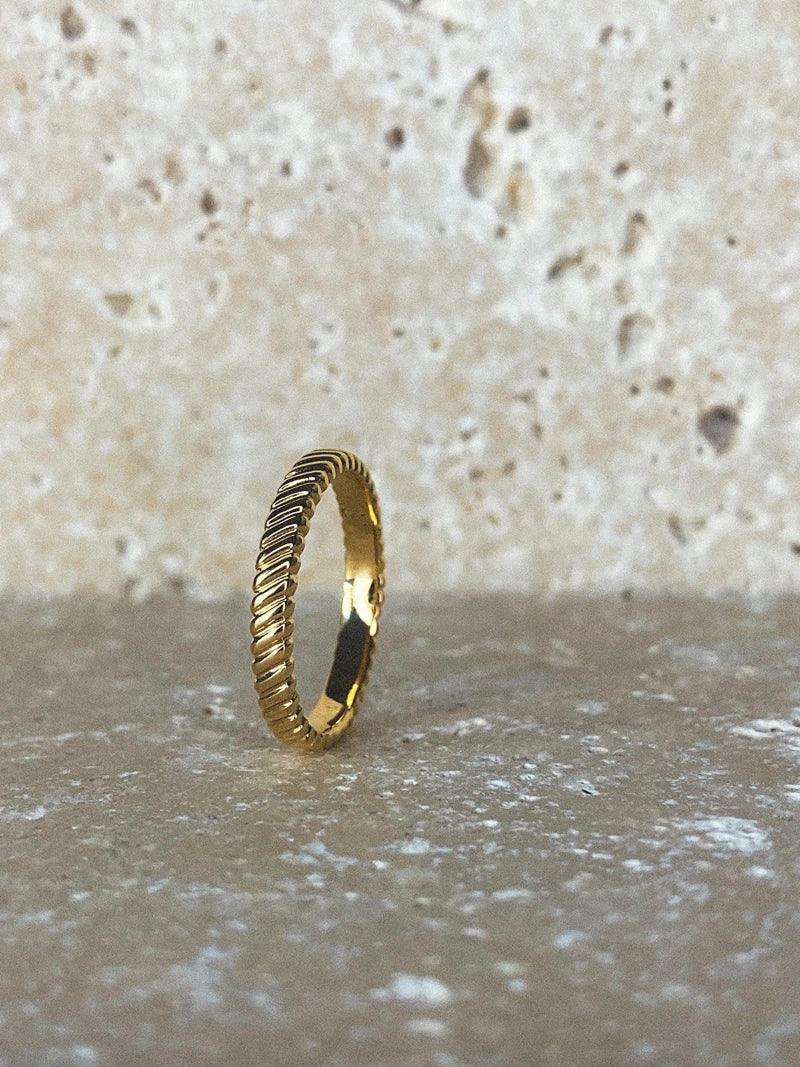 Bague dorée - Twist - Image 2