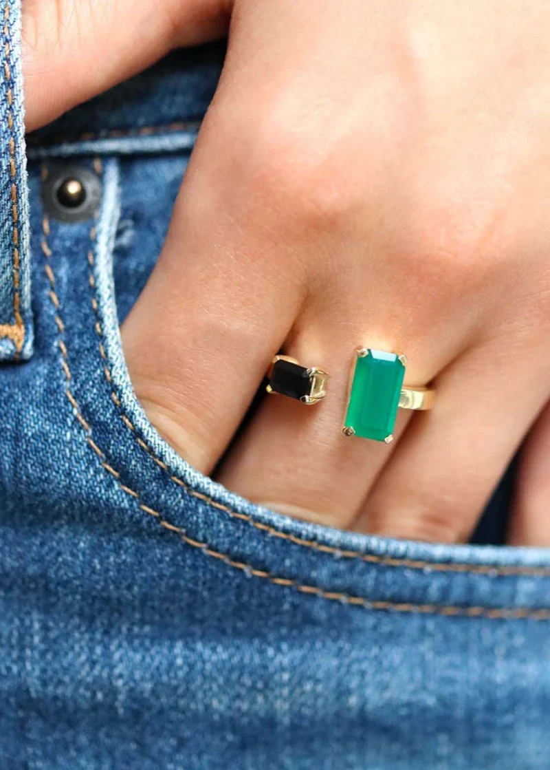 Bague plaqué or Onyx vert et Onyx noir"odette" - Image 2