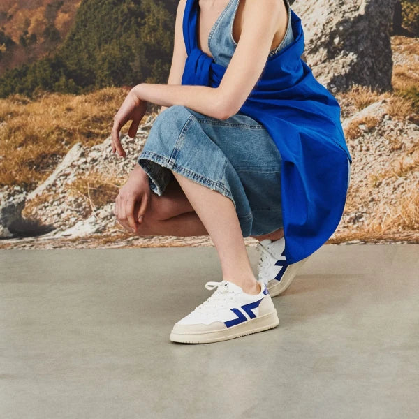 Baskets véganes blanches et bleu foncé - Bêta B1