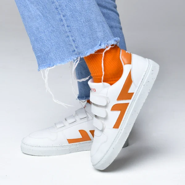 Baskets véganes blanches et oranges - Velcro