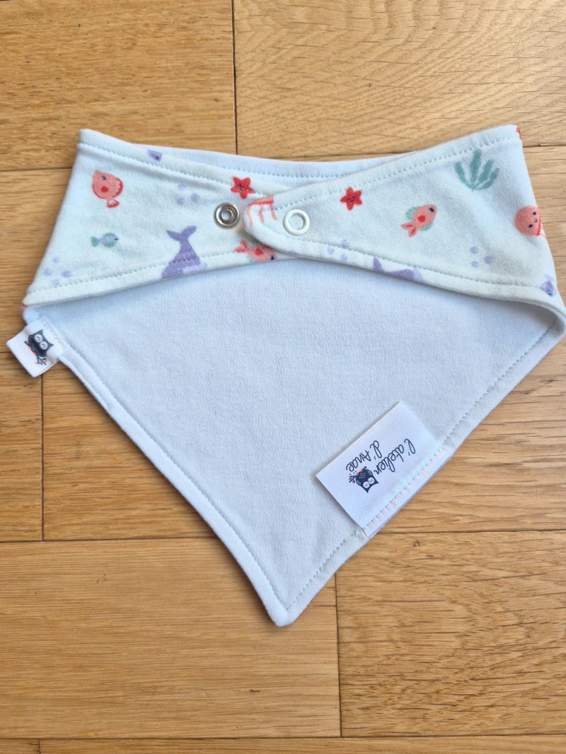 Bavoir bandana bébé en coton bio - Mer - Image 2