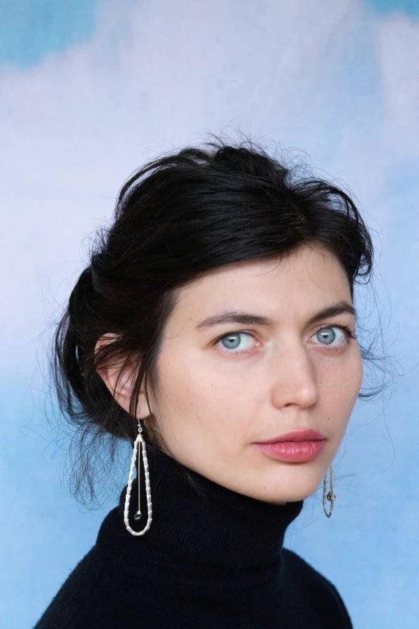 Boucles d’oreilles pendantes en argent avec perle - Keshi - Image 2
