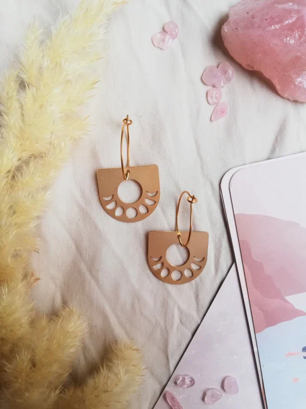Boucles d’oreilles Créoles dorées pour femme - Intuition - Image 3