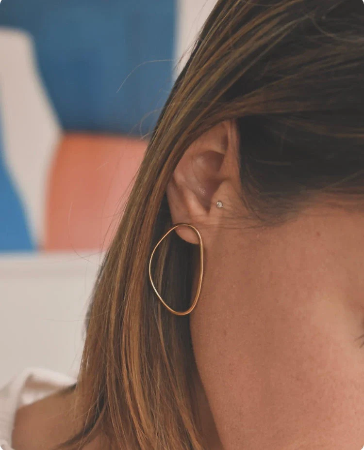Boucles d'oreilles dorées ovales  - Esa - Image 3