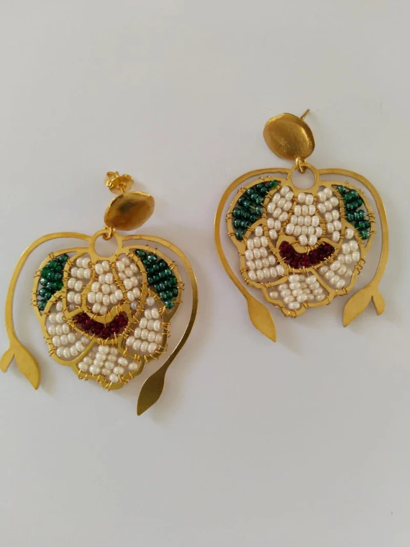 Boucles d'oreilles perlées - Fleurs de pivoines blanches - Image 2
