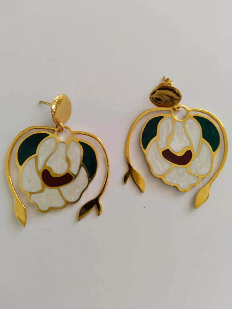 Boucles d'oreilles - Fleurs d'orchidée blanche - Image 3