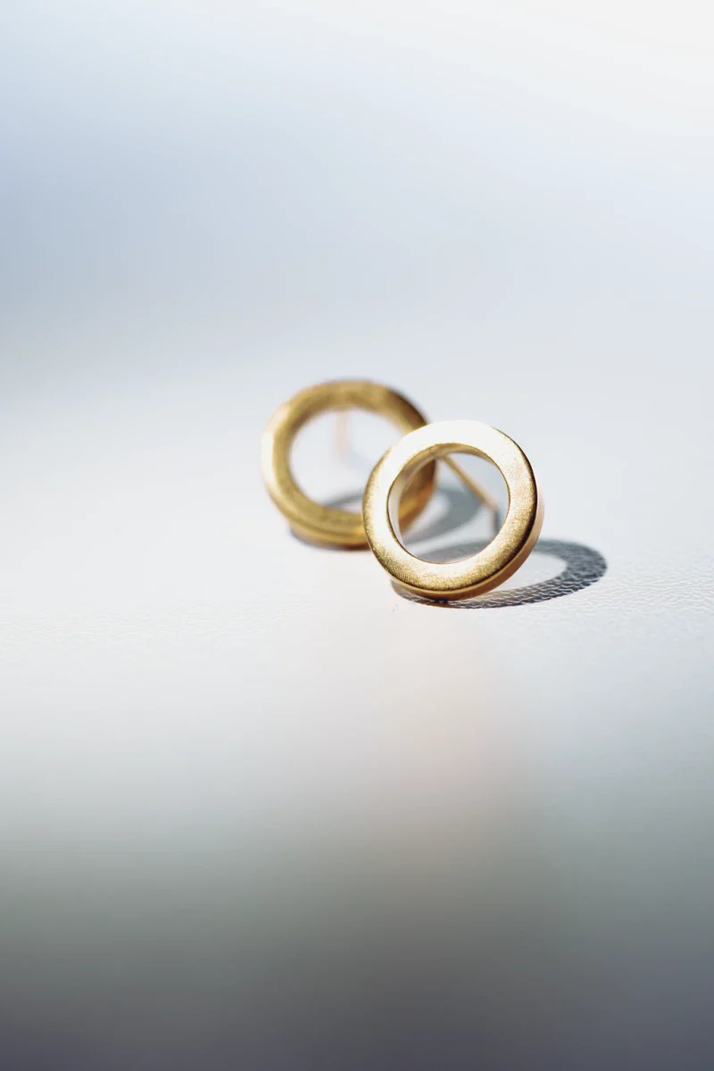 Boucles d'oreilles puces avec pendentifs cercles