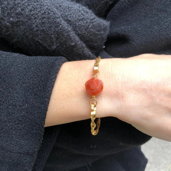 Bracelet doré tressé avec pierre semi-précieuse - Image 5