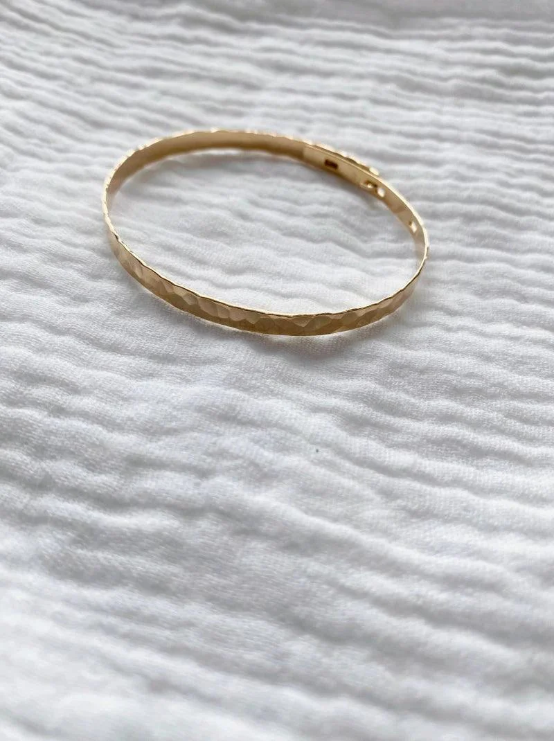 Bracelet dorée ou argentée en jonc - Roches - Image 4