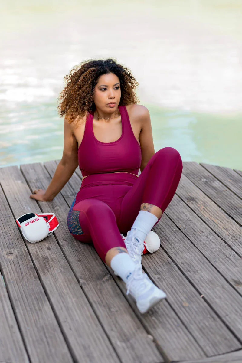Brassière de sport éthique Rouge Bordeaux - Image 4