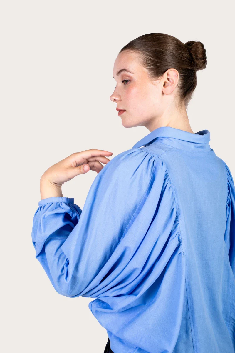 Chemise bleu upcyclée et fabriquer en France - Image 13