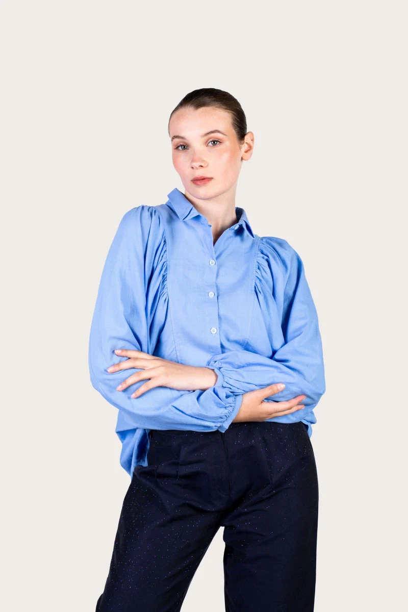 Chemise bleu upcyclée et fabriquer en France - Image 7