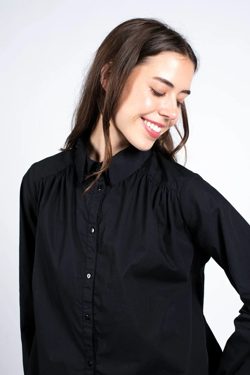 Chemise noir en coton bio certifiée GOTS - Image 4