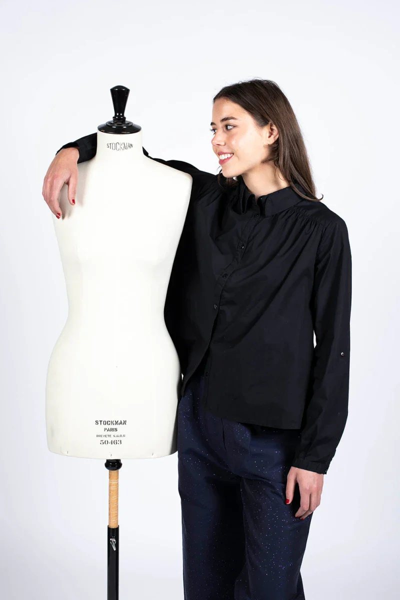 Chemise noir en coton bio certifiée GOTS - Image 5