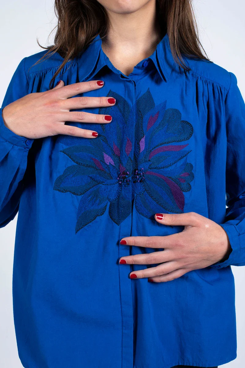 Chemise bleu Indigo en coton bio - Image 2