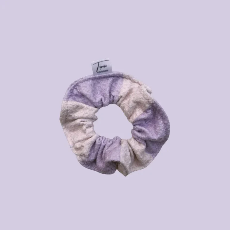 Chouchou upcyclé – Lilas et blanc/crème - Rachel - Image 12