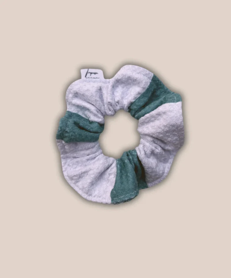 Chouchou upcyclé – Rayé vert et blanc - Tom - Image 3