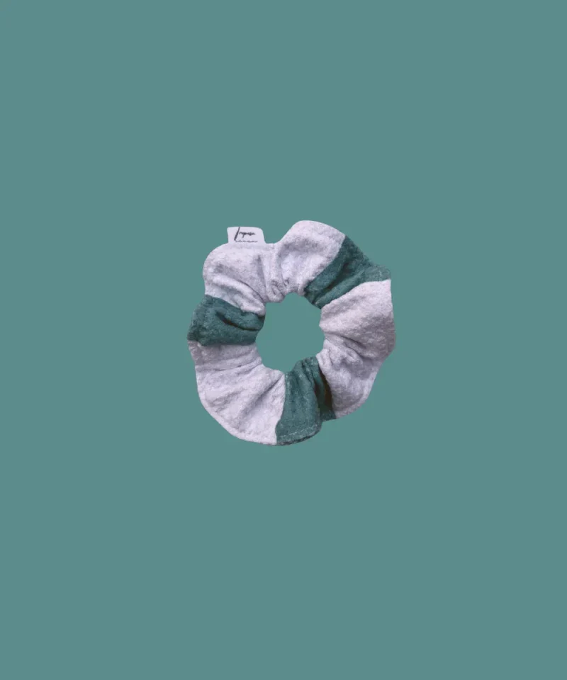 Chouchou upcyclé – Rayé vert et blanc - Tom - Image 4