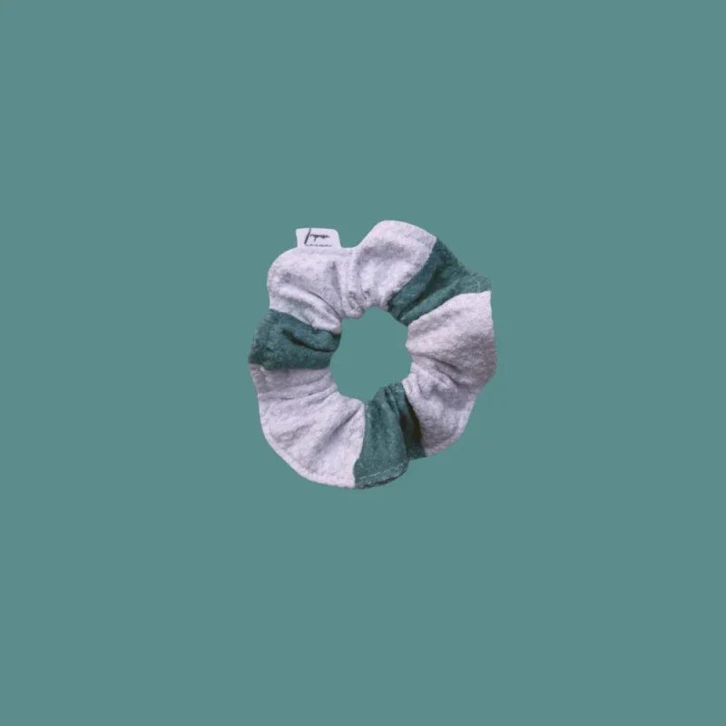 Chouchou upcyclé – Rayé vert et blanc - Tom - Image 5