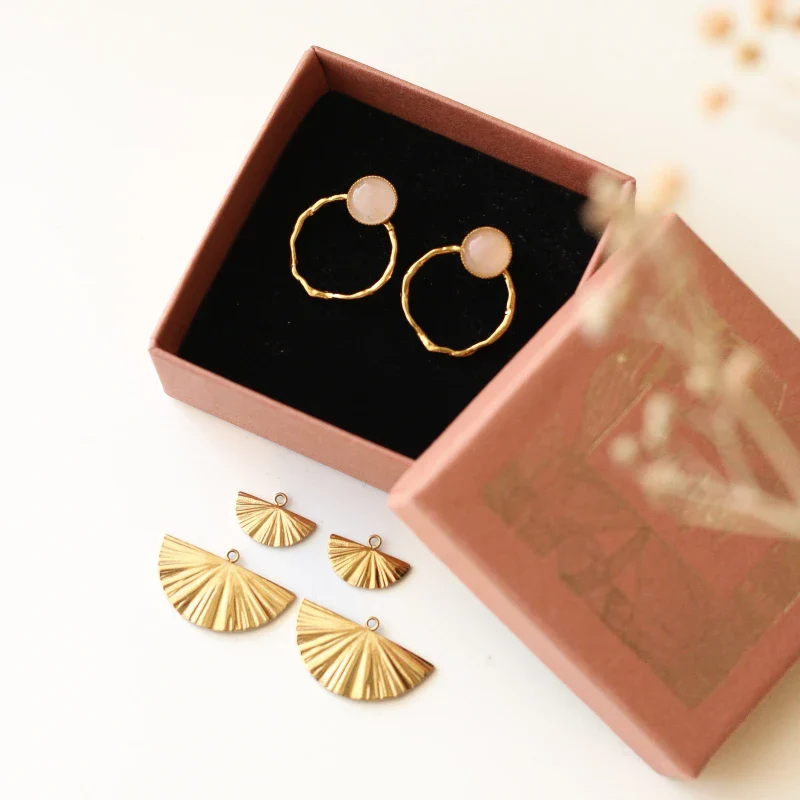Coffret boucles d'oreilles pampilles interchangeables - Image 7