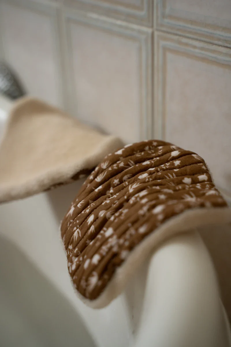 Coffret de bain pour bébé avec gant + trio de lingettes en coton biologique - Image 4