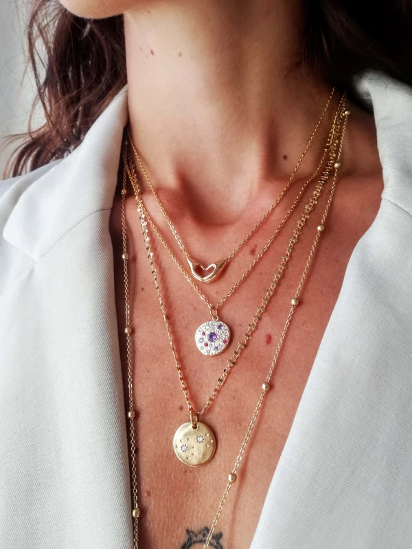 Collier cœur avec les mains doré - Image 3