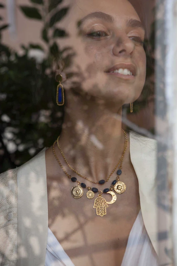 Collier double chaine Harmony avec pendentifs et perles - Image 4