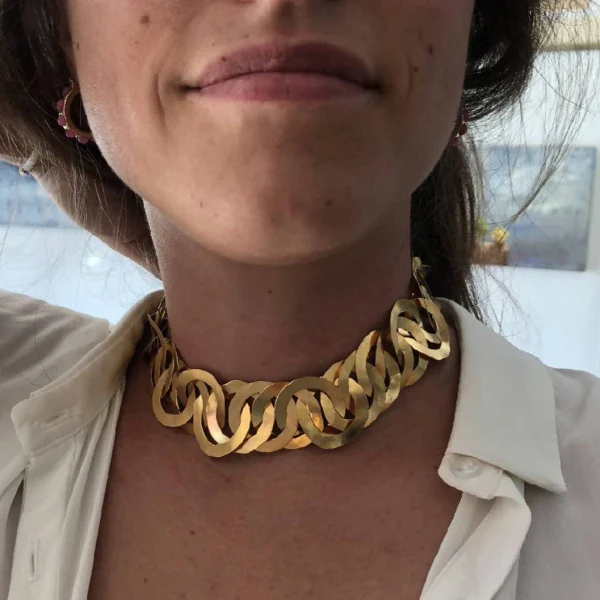 Collier en anneaux proche du cou I Noces de Cana - Image 3