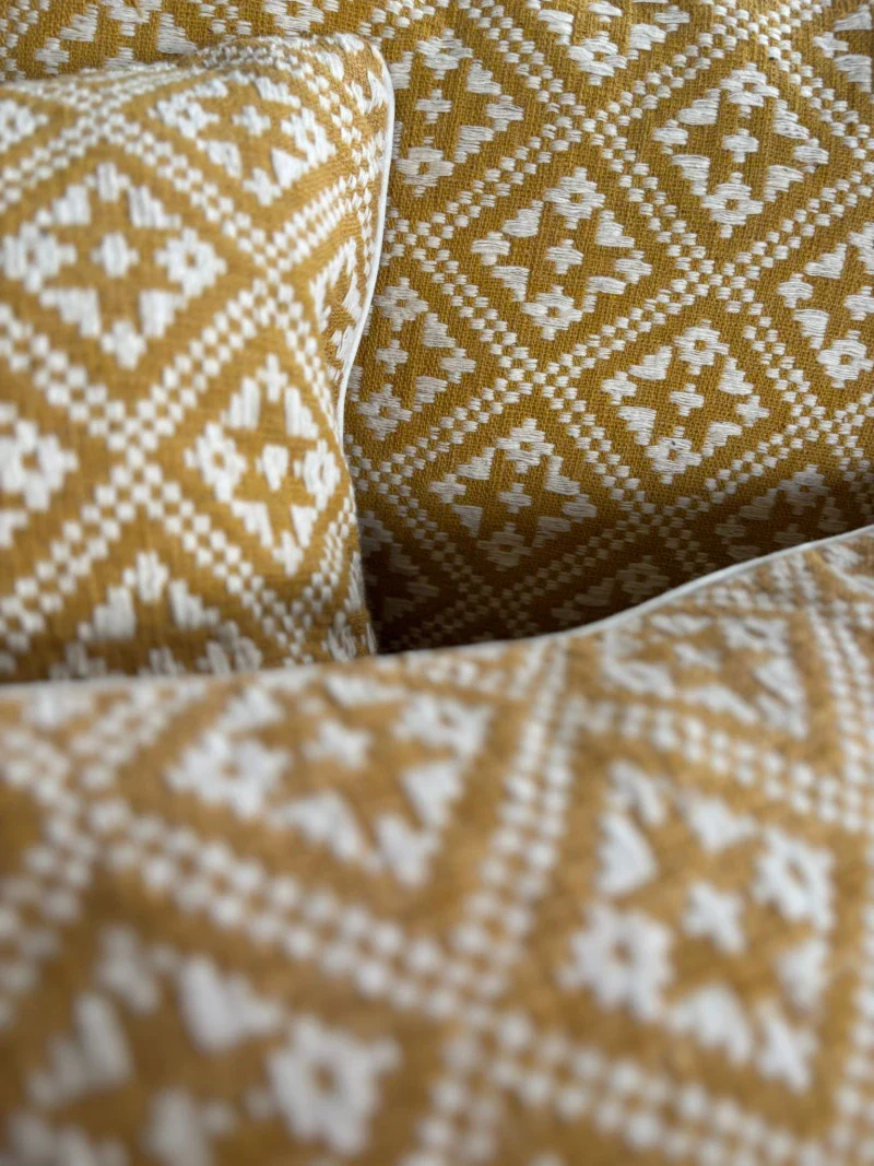 Coussin Dokmai moutarde - Image 7