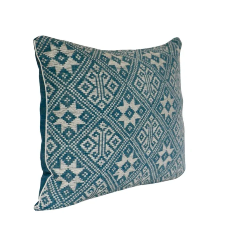Coussin fait main bleu - Dokmai - Image 5