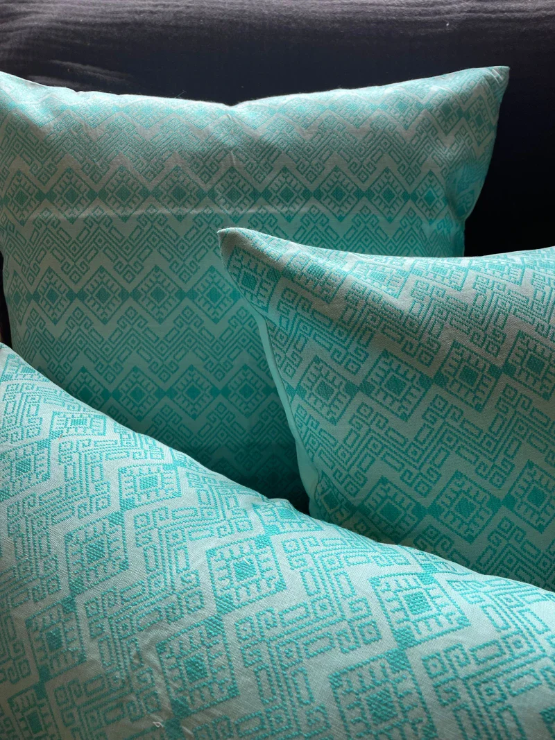 Coussin Kachin turquoise - Image 2