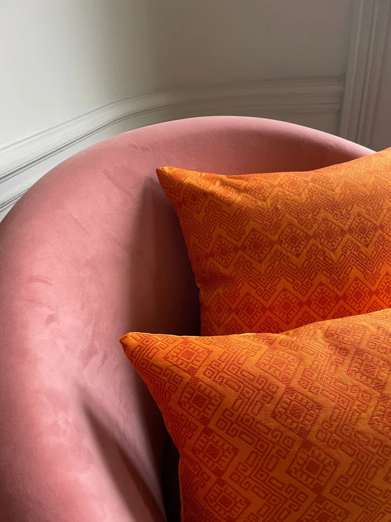 Coussin tissé main orange - Kachin - Image 4