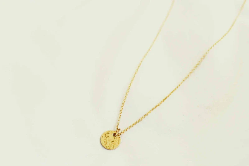 DELICATESSE - Collier fin médaille doré - Image 7
