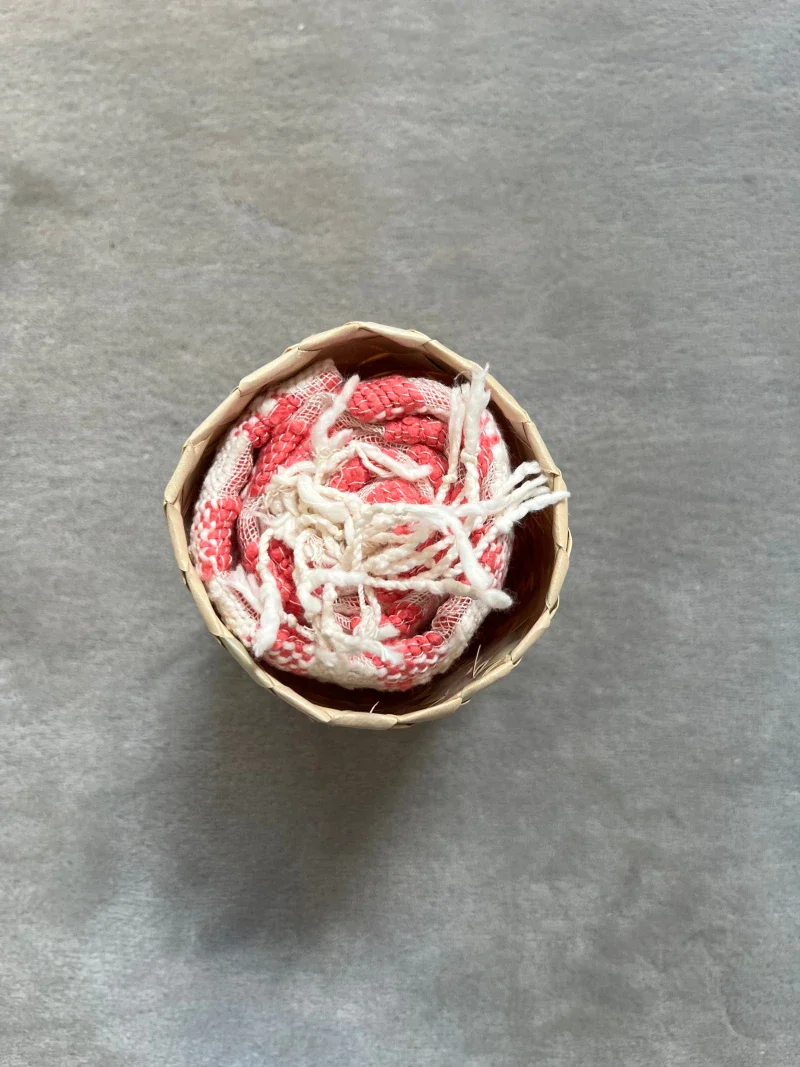 Écharpe en coton avec écrin en palmier tressé - Cerise - Image 7