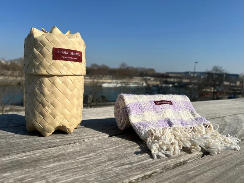 Écharpe en coton avec écrin en palmier tressé - Lilas - Image 4