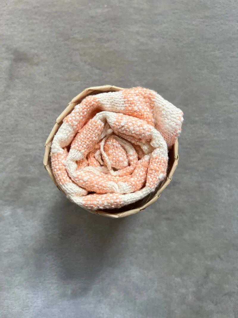 Écharpe en coton avec écrin en palmier tressé - Mandarine - Image 5