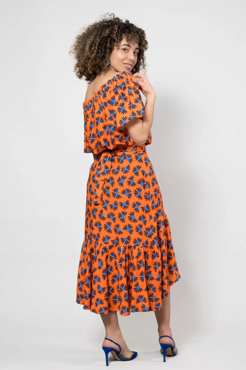 Ensemble Top et jupe asymétrique - Orange à motifs floraux bleue - Image 5