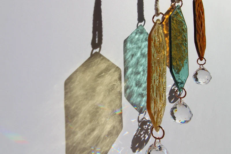 Attrape-soleil en Verre Sculpté, Fait Main - Image 2