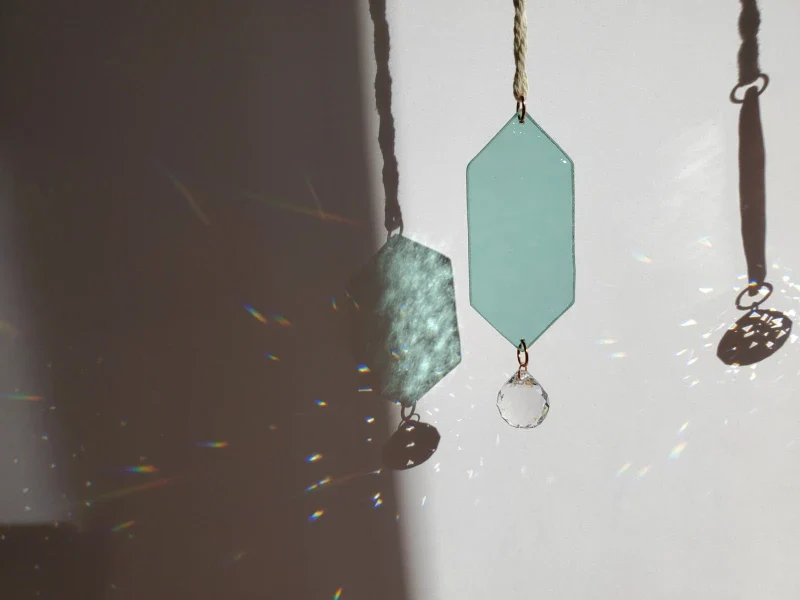 Attrape-soleil en Verre Sculpté, Fait Main - Image 4