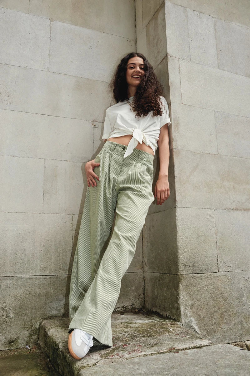 Haut blanc cassé pour femme en coton bio - Anisa - Image 4