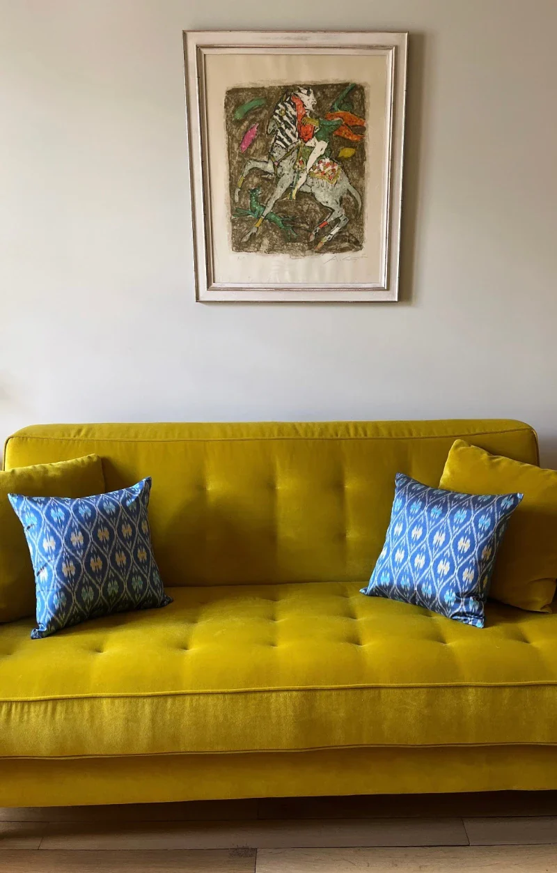 Housse de coussin en soie bleue et jaune - Image 4