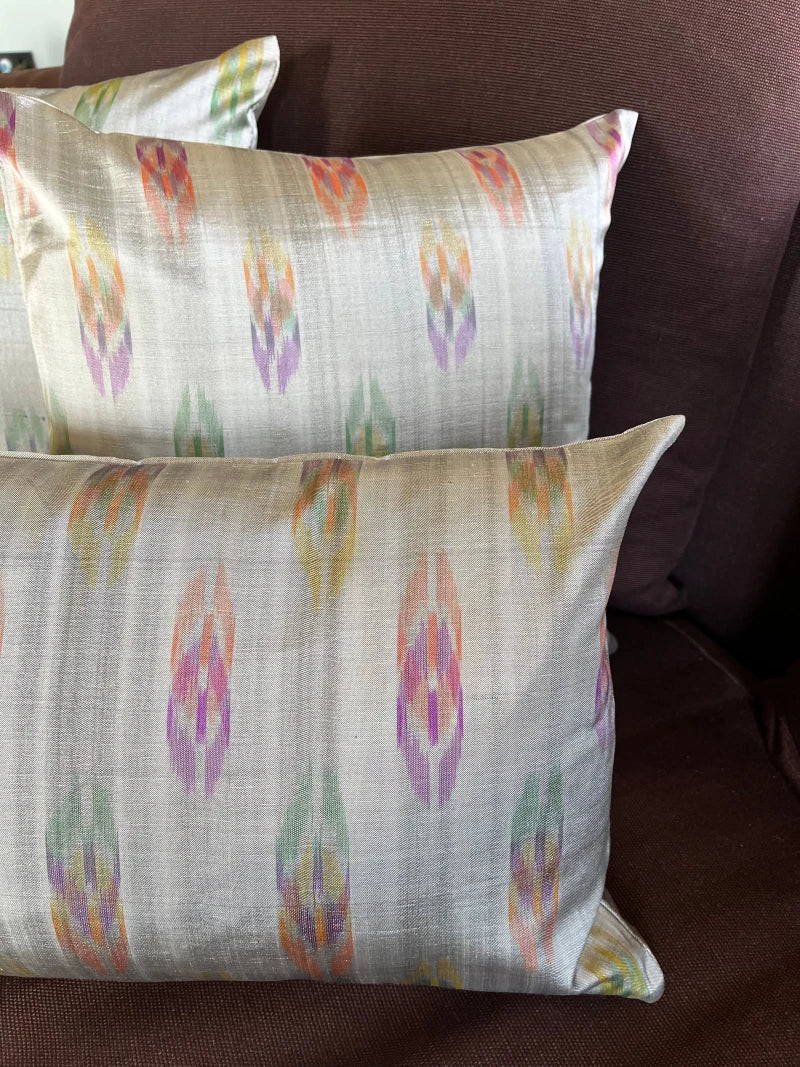 Housse de coussin Shan grise et rose - Image 3