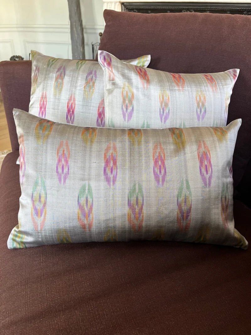 Housse de coussin Shan grise et rose - Image 4