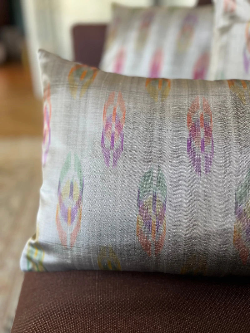 Housse de coussin Shan grise et rose - Image 5