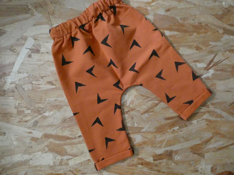 Pantalon Jogpant Enfant - Fait Main - Imprimé Flèches - Orange/Vert - Image 9