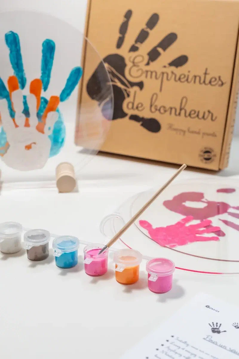 Kit Empreintes de mains pour 4 - Deux Supports Ronds - Image 4