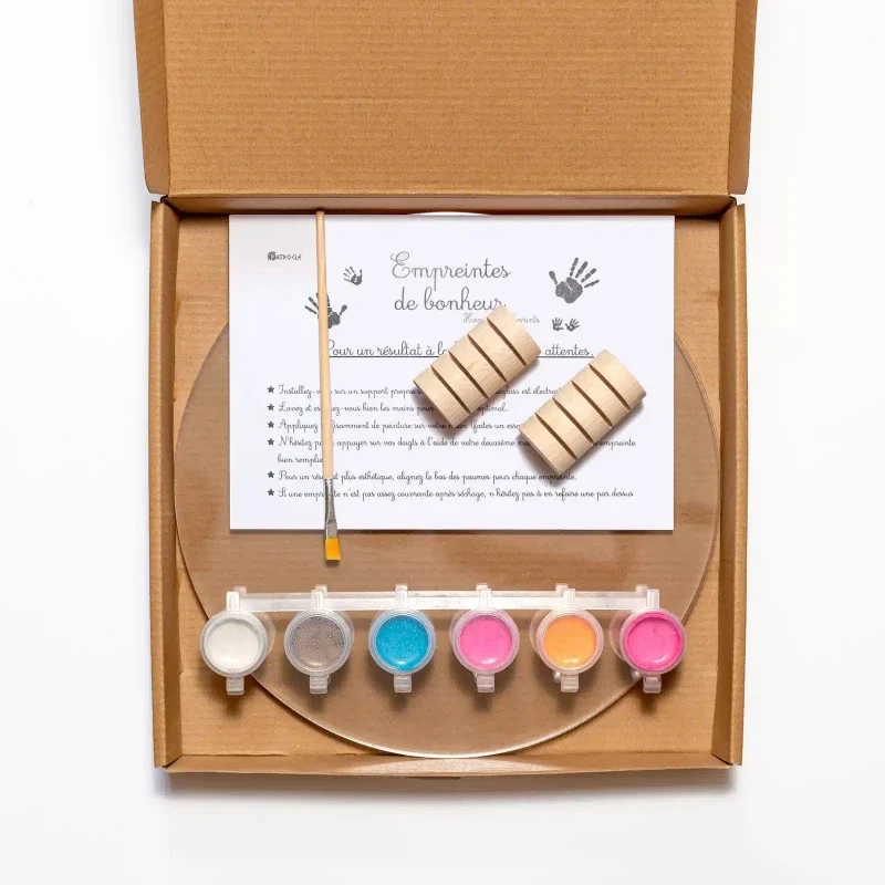 Kit Empreintes de mains pour 4 - Deux Supports Ronds - Image 7