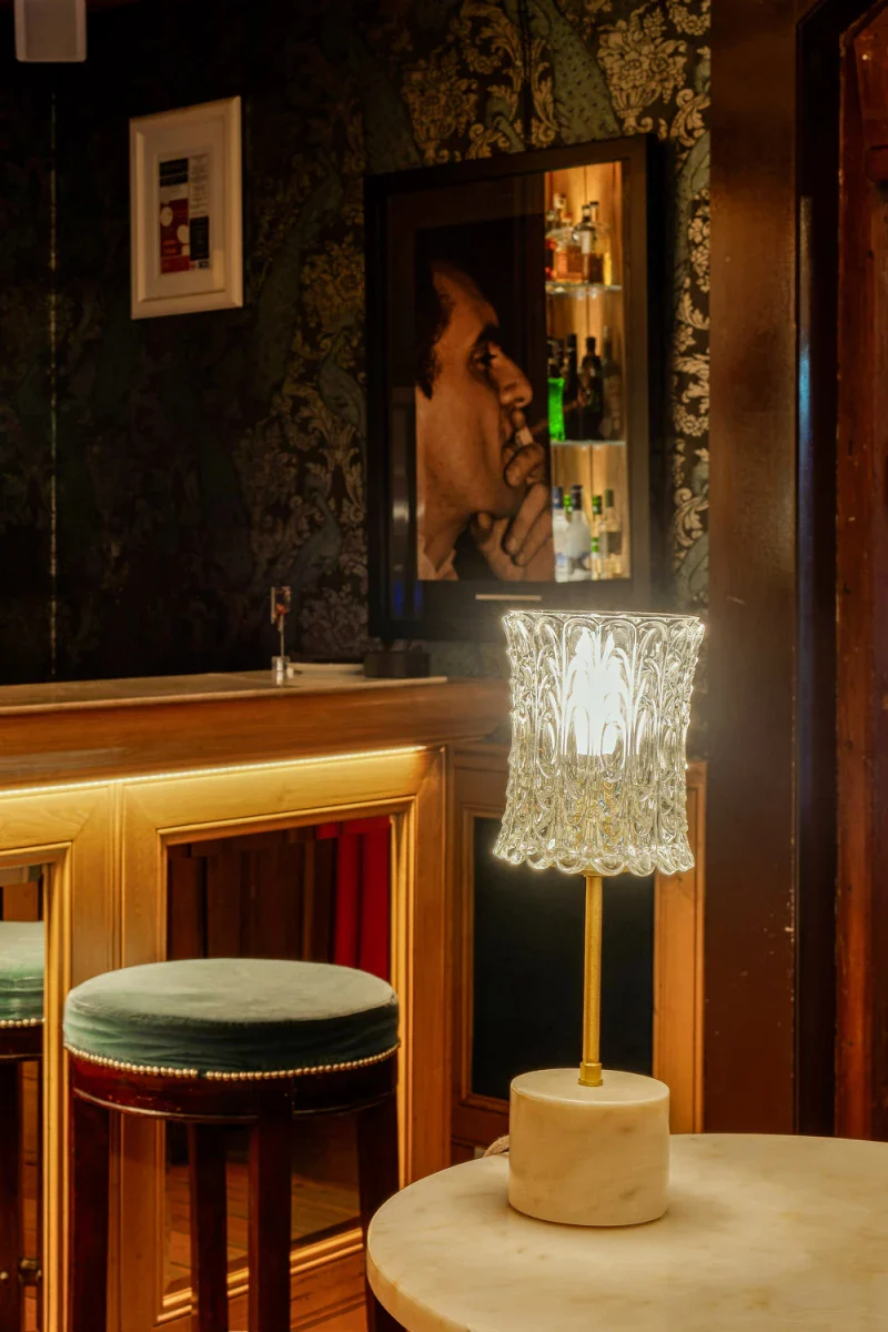 Lampe à poser - Globe en verre Vintage Ciselé et Base en marbre  - Carlota - Image 12